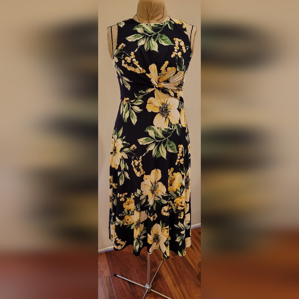 Vince Camuto Tropical dress